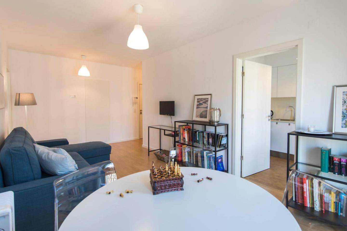 Comfortable Apartment In Campo Pequeno Lisbon Exterior photo